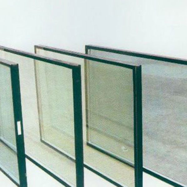 Bent steel laminated glass